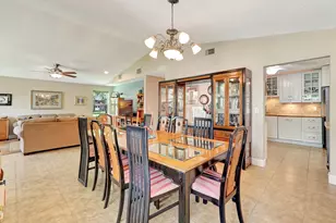 8630 Bridle Path Ct, Davie, FL 33328 - Photo 15