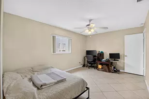 2116 SW 22nd Ct, Boynton Beach, FL 33426 - Photo 11