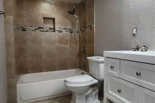 501 SE 8th St, Deerfield Beach, FL 33441 - Photo 9