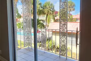 501 SE 8th St, Deerfield Beach, FL 33441 - Photo 13
