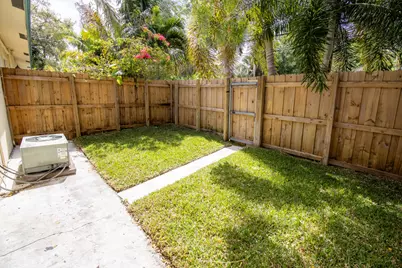 835 SW 4th Street #3, Fort Lauderdale, FL 33312 - Photo 11