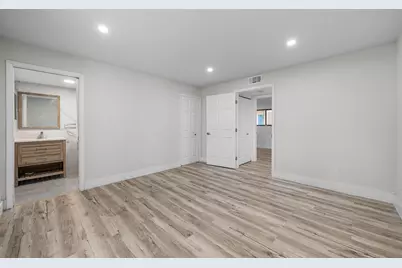 5190 Las Verdes Circle #105, Delray Beach, FL 33484 - Photo 19