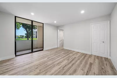 5190 Las Verdes Circle #105, Delray Beach, FL 33484 - Photo 9