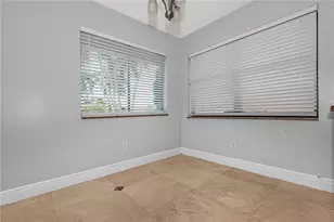 11551 SW 11th St, Pembroke Pines, FL 33025 - Photo 11