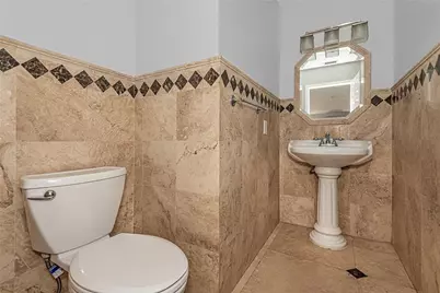 11551 SW 11th Street, Pembroke Pines, FL 33025 - Photo 19