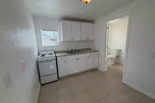 926 S F St, Lake Worth Beach, FL 33460 - Photo 3