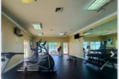 3700 N 56th Avenue #1030, Hollywood, FL 33021 - Photo 17