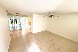 13350 SW 1st St, Pembroke Pines, FL 33027 - Photo 11