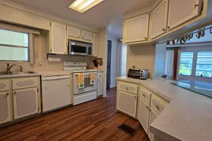 6125 N Guava Ln, Atlantis, FL 33462 - Photo 9