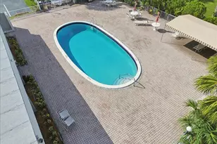8510 Sunrise Lakes Blvd, Sunrise, FL 33322 - Photo 25