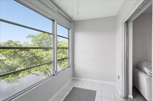 8510 Sunrise Lakes Blvd, Sunrise, FL 33322 - Photo 9