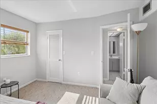 8510 Sunrise Lakes Blvd, Sunrise, FL 33322 - Photo 13