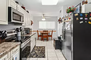 4725 Lucerne Lakes Blvd E, Lake Worth, FL 33467 - Photo 5