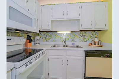 41 Woodland Drive #205, Vero Beach, FL 32962 - Photo 9