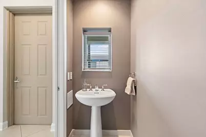 2617 NE 14th Avenue #109, Wilton Manors, FL 33334 - Photo 13