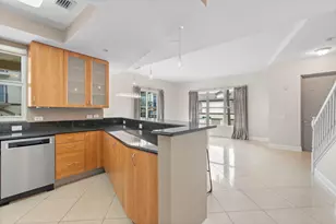 2617 NE 14th Ave, Wilton Manors, FL 33334 - Photo 9