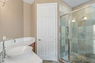 2617 NE 14th Ave, Wilton Manors, FL 33334 - Photo 19