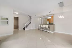2617 NE 14th Ave, Wilton Manors, FL 33334 - Photo 5