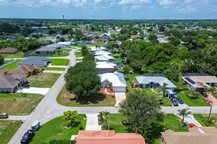 2742 SW Slade Pl, Port Saint Lucie, FL 34953 - Photo 25