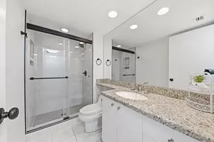 5420 N Ocean Dr, West Palm Beach, FL 33404 - Photo 19