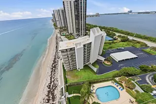5420 N Ocean Dr, West Palm Beach, FL 33404 - Photo 23