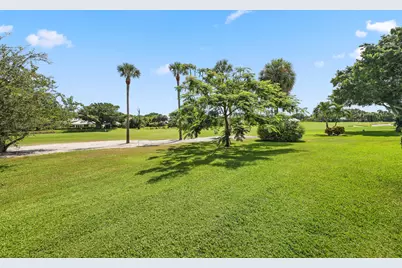 4 Country Club Circle, Village of Golf, FL 33436 - Photo 27