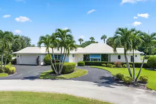 4 Country Club Cir, Village of Golf, FL 33436 - Photo 1