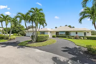 4 Country Club Cir, Village of Golf, FL 33436 - Photo 3