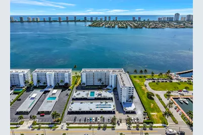 301 Lake Shore Drive #302, Lake Park, FL 33403 - Photo 3
