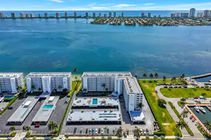 301 Lake Shore Dr, Lake Park, FL 33403 - Photo 3