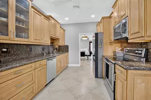 7658 Solimar Cir, Boca Raton, FL 33433 - Photo 23
