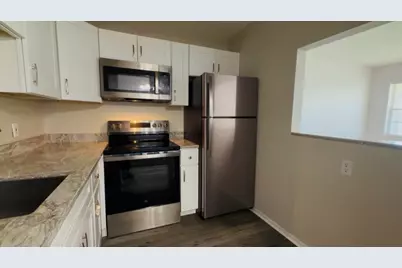 43 Easthampton B, West Palm Beach, FL 33417 - Photo 11