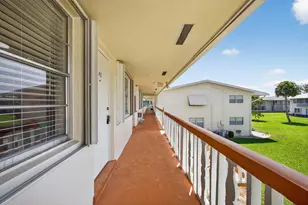 43 Easthampton B, West Palm Beach, FL 33417 - Photo 7