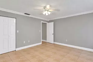 22258 SW 98th Pl, Cutler Bay, FL 33190 - Photo 11