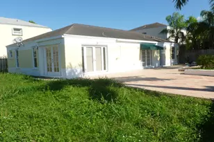 22258 SW 98th Pl, Cutler Bay, FL 33190 - Photo 13