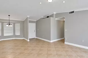 22258 SW 98th Pl, Cutler Bay, FL 33190 - Photo 5