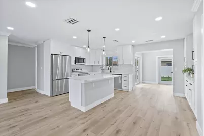 2775 NE 5th Avenue, Boca Raton, FL 33431 - Photo 5