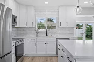 2775 NE 5th Ave, Boca Raton, FL 33431 - Photo 1