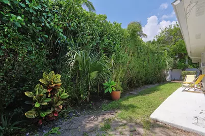 112 Sandal Lane #4, Palm Beach Shores, FL 33404 - Photo 13
