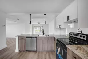 7674 Tahiti Ln, Lake Worth, FL 33467 - Photo 15