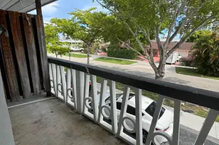 510 Lake Shore Dr, Lake Park, FL 33403 - Photo 7