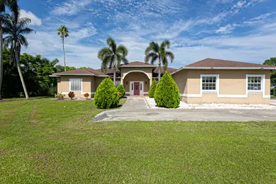 173 S Greenstar Avenue, Pahokee, FL 33476 - Photo 1