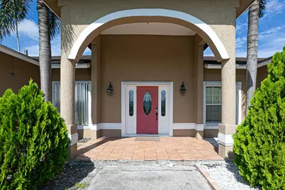 173 S Greenstar Avenue, Pahokee, FL 33476 - Photo 3