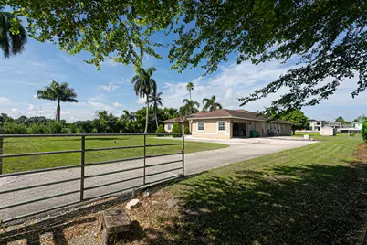 173 S Greenstar Avenue, Pahokee, FL 33476 - Photo 19