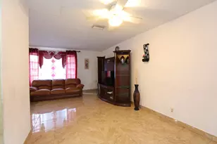 3132 NW 39th Ct, Lauderdale Lakes, FL 33309 - Photo 9