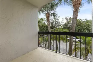 11311 Pond View Dr, Wellington, FL 33414 - Photo 27