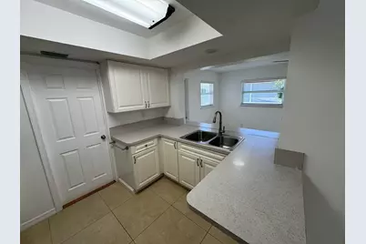 4717 NW 49th Place, Tamarac, FL 33319 - Photo 7