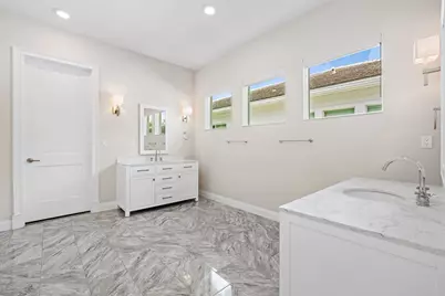 12144 Waterstone Circle, Palm Beach Gardens, FL 33412 - Photo 13