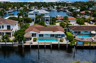 2750 NE 8th Ct, Pompano Beach, FL 33062 - Photo 1