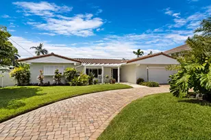 2750 NE 8th Ct, Pompano Beach, FL 33062 - Photo 3